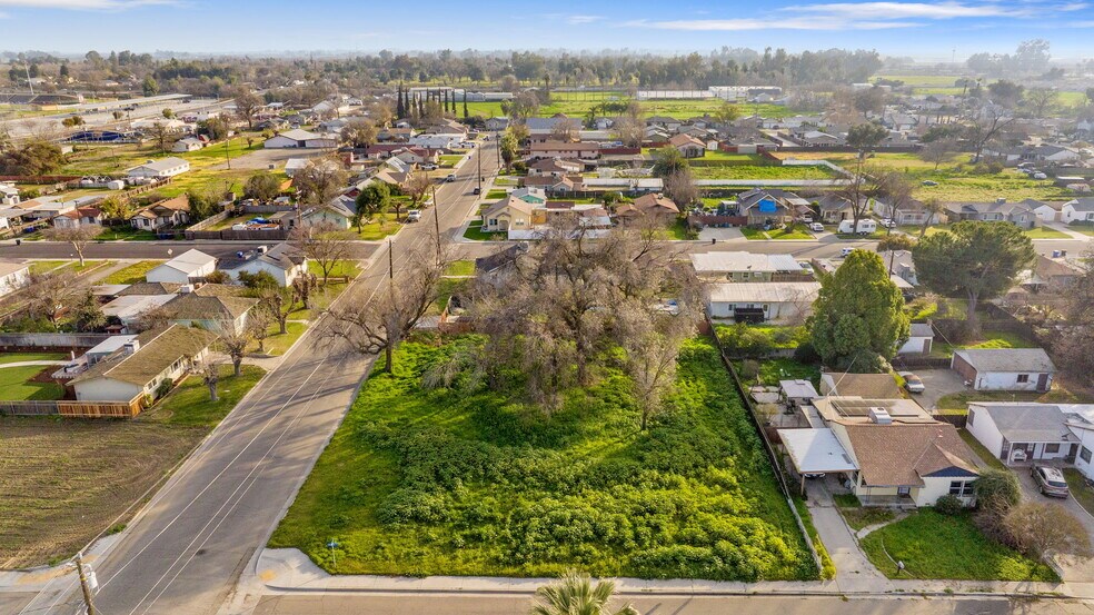 More Photos Of 109 Hamlet St, Lemoore Land For Sale