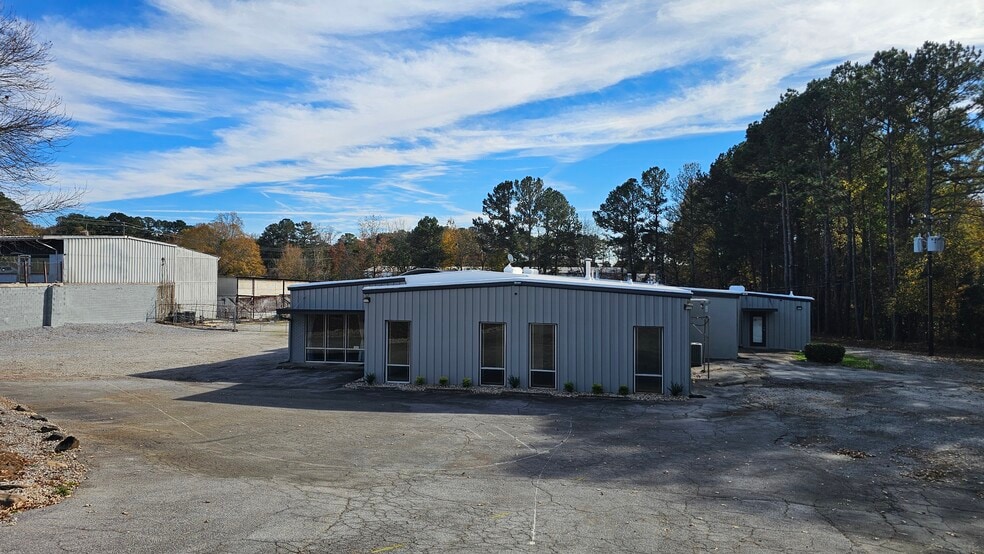 More Photos Of 2437 Clay Rd, Austell Light Manufacturing For Lease