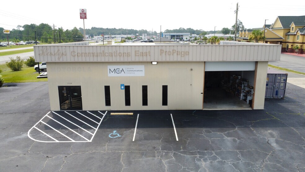 Primary Photo Of 2500 Memorial Dr, Waycross Light Distribution For Lease