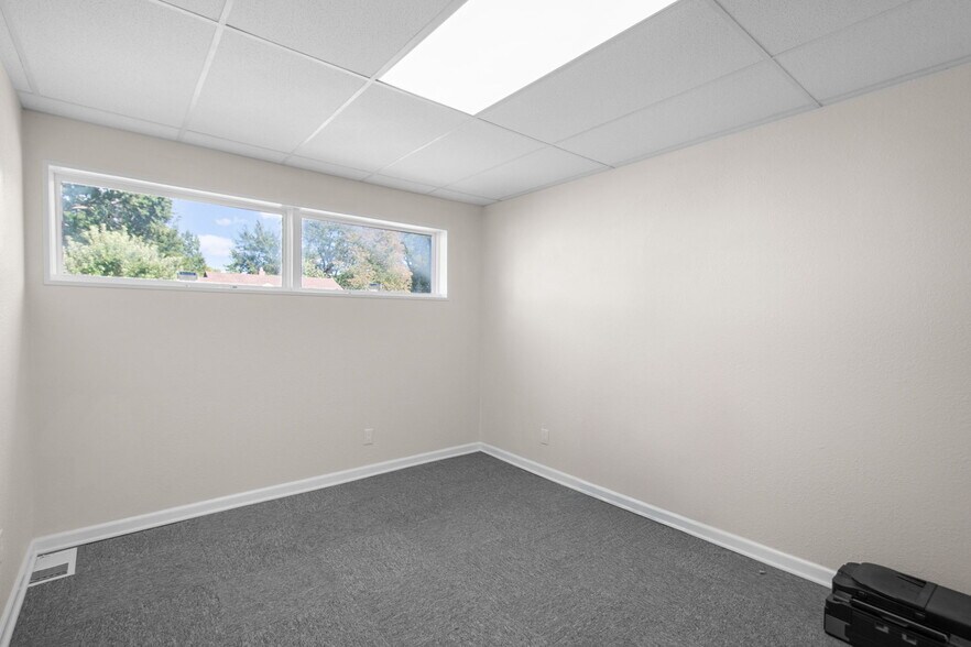 More Photos Of 7132 Main St, Kansas City Office Residential For Sale