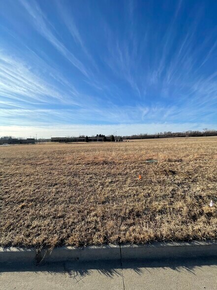 More Photos Of NW NW 86th St @ Windsor Parkway, Johnston Land For Sale