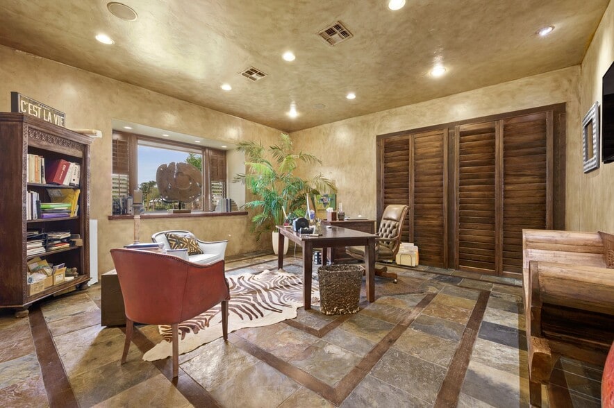 More Photos Of 1703 Highway 35 S, Rockport Office Residential For Sale