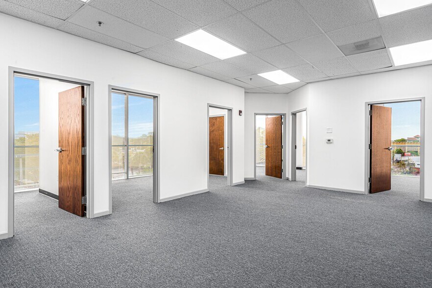 More Photos Of 1000 NW 65th St, Fort Lauderdale Office For Lease
