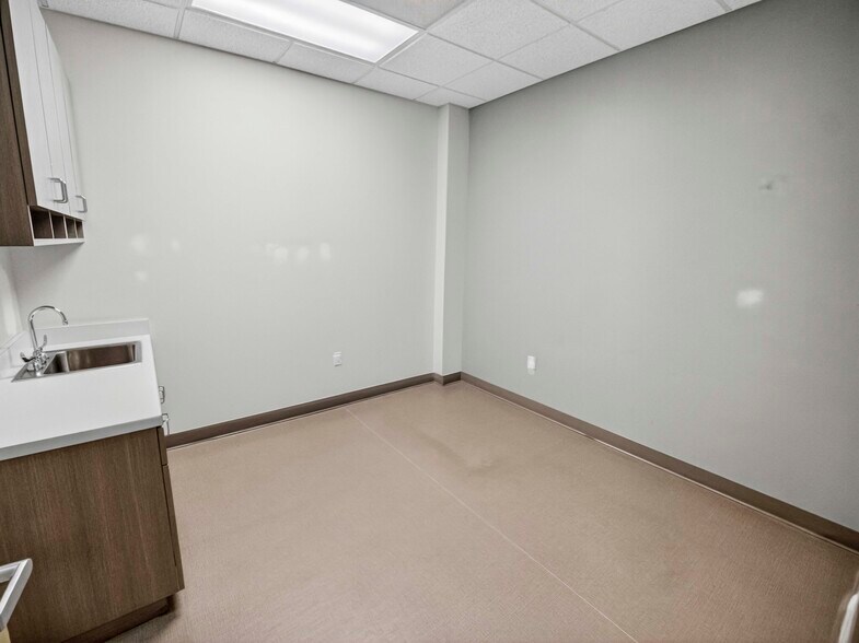 More Photos Of 1081 Long Beach Blvd, Long Beach Apartments For Lease