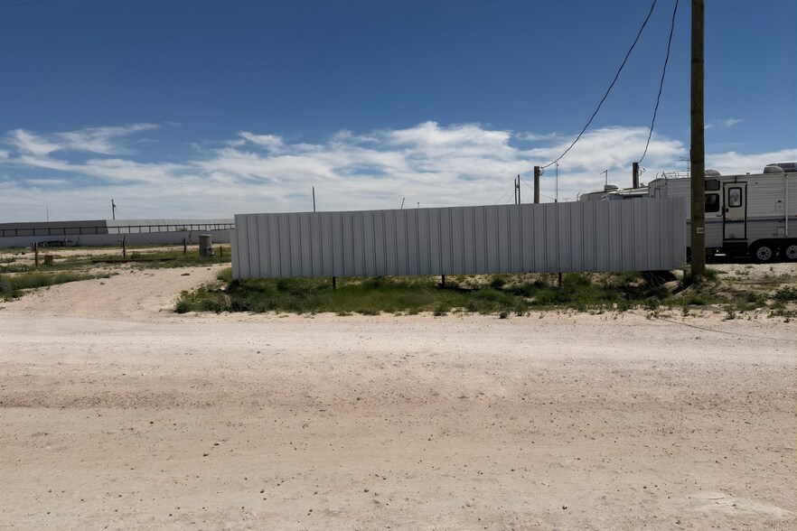 More Photos Of 3204 County 171 rd, Midland Land For Lease