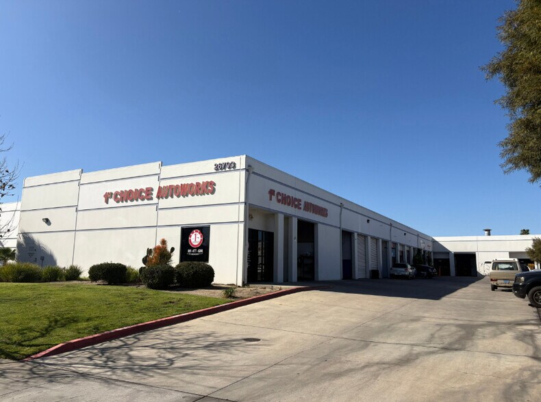 More Photos Of 26793 Madison Ave, Murrieta Manufacturing For Lease