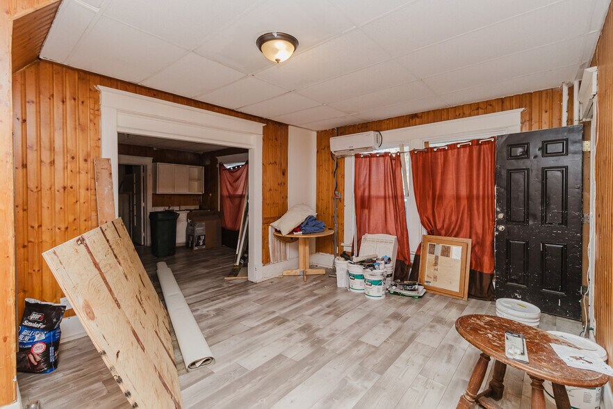 More Photos Of 638 N Broadway Ave, Wichita Multifamily For Sale