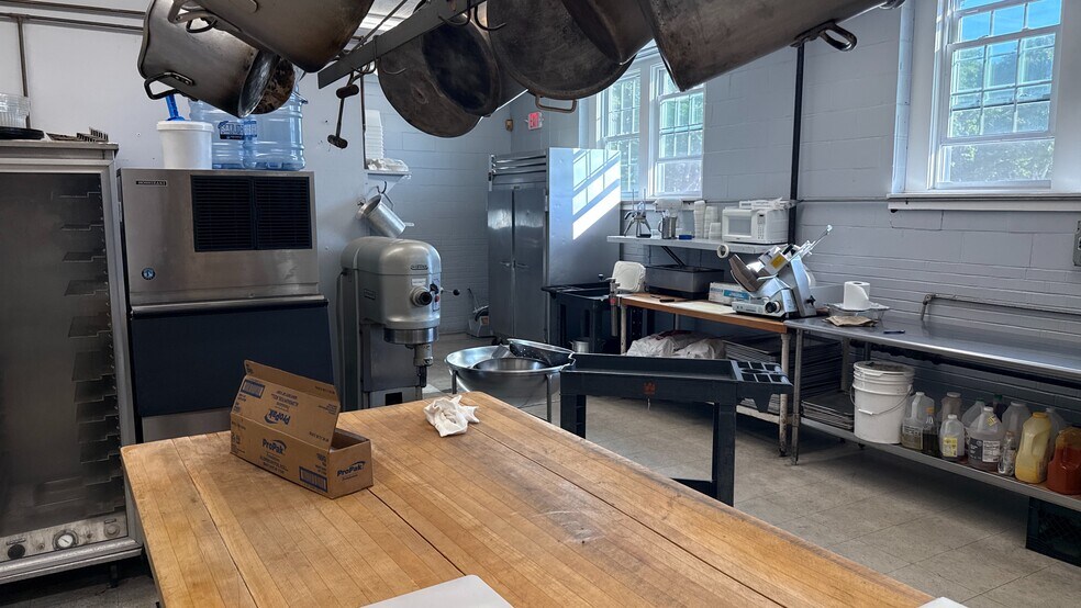 More Photos Of 1105 MA-28 Rt, South Yarmouth Restaurant For Sale