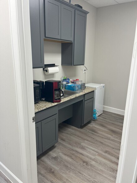 More Photos Of 25145 Star Ln, Katy Medical For Sale