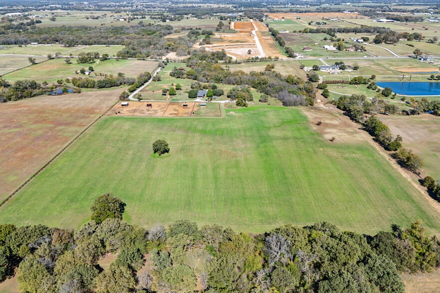 More Photos Of 2212 Spring Hill Rd, Aubrey Land For Sale