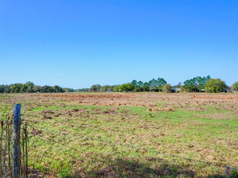 More Photos Of County Road 614A, Bushnell Land For Sale