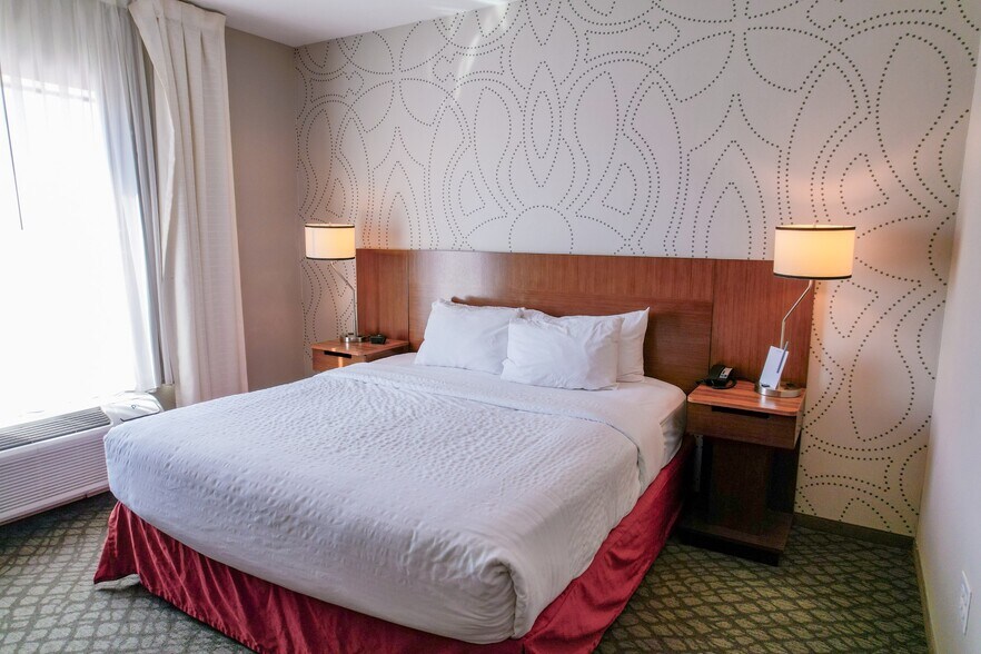 More Photos Of 6435 50th St, Lubbock Hotel For Sale