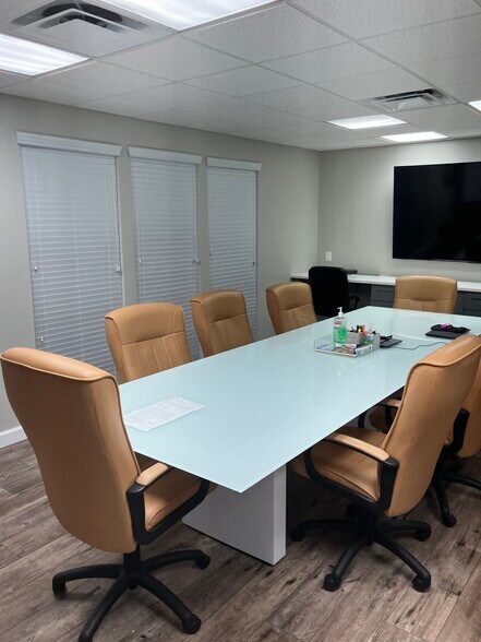 More Photos Of 400 9th Ave S, Safety Harbor Unknown For Lease