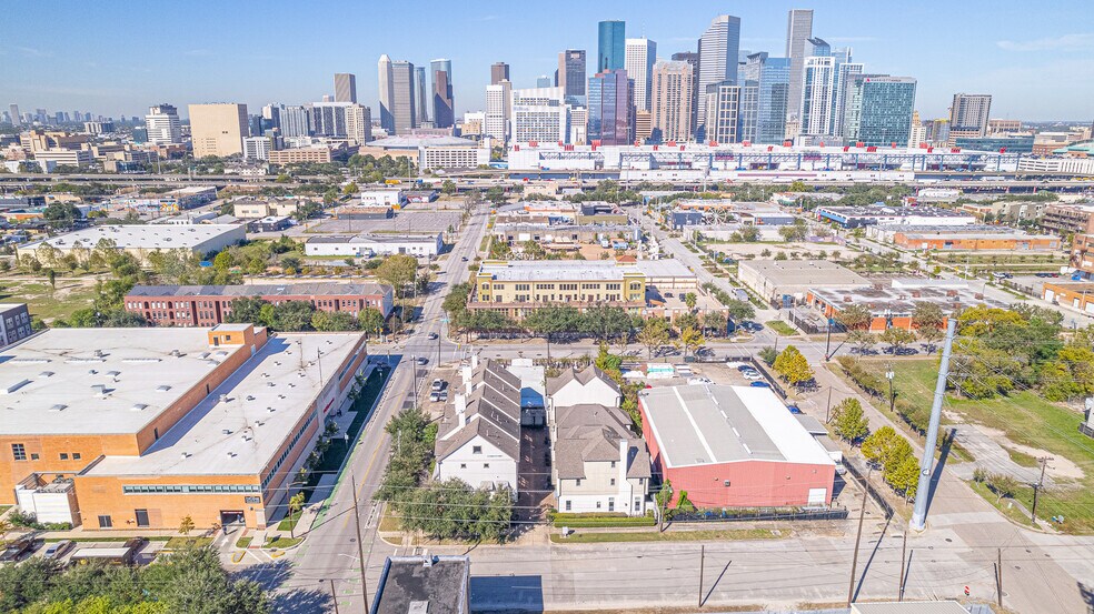 More Photos Of 2401 Polk St, Houston Land For Sale