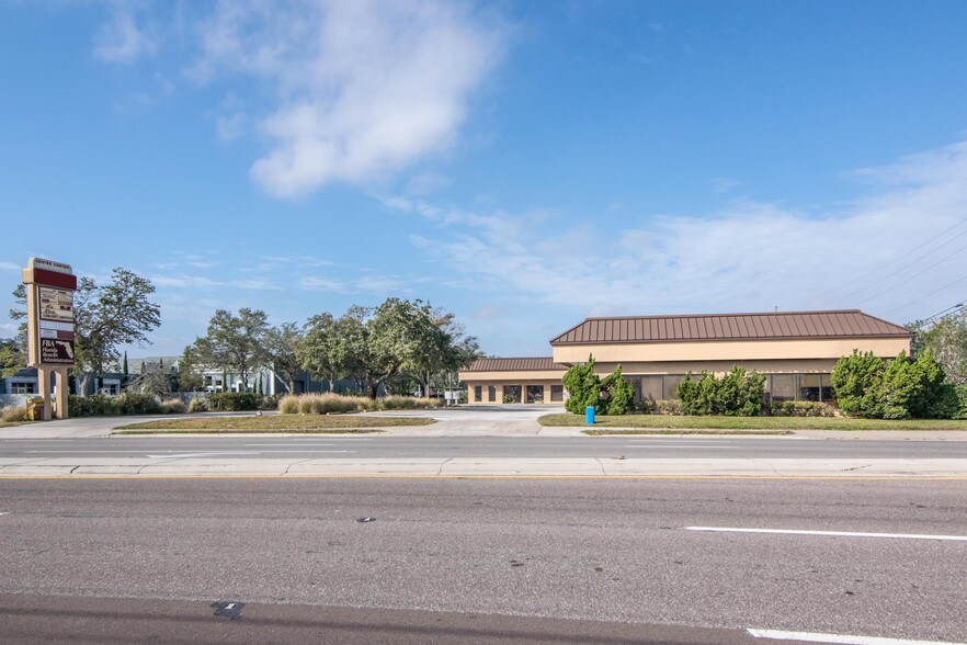 More Photos Of 13080 S Belcher Rd, Largo Office For Lease