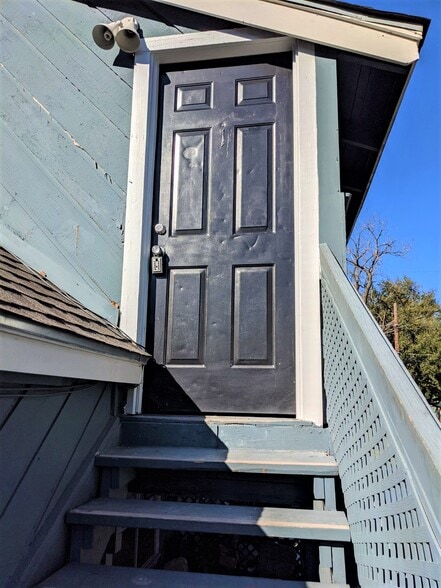 More Photos Of 704 E 22nd St, Houston Apartments For Sale