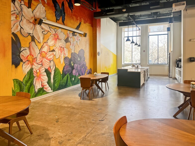 More Photos Of 609-625 Broad St, Newark Coworking Space