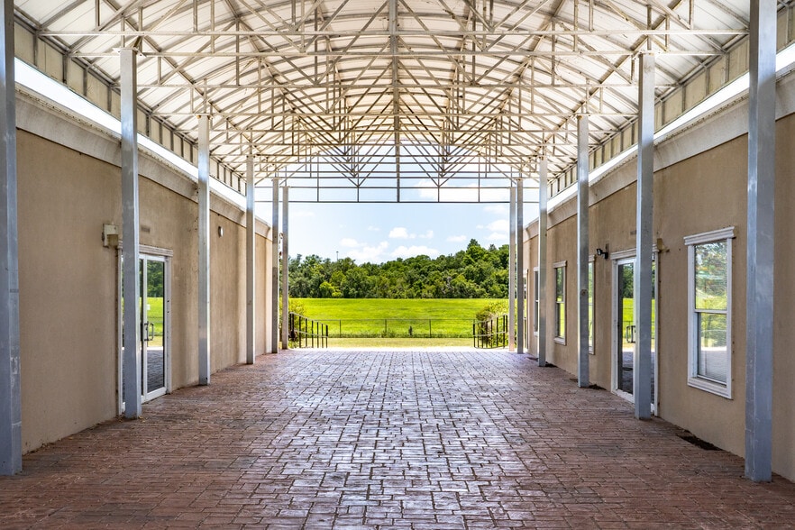 More Photos Of 11734 Jefferson Rd, Thonotosassa Schools For Sale