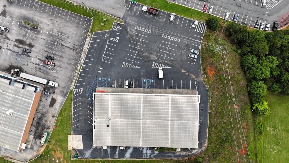 More Photos Of 150 Pearl Dr, LaFayette Restaurant For Lease