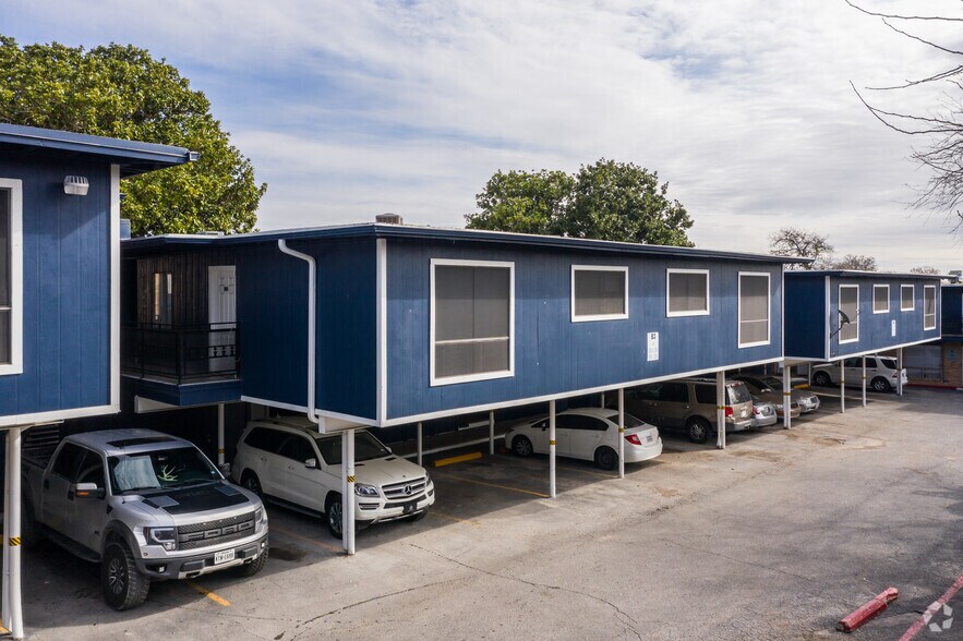 More Photos Of 3102 Hillcrest Dr, San Antonio Multifamily For Sale