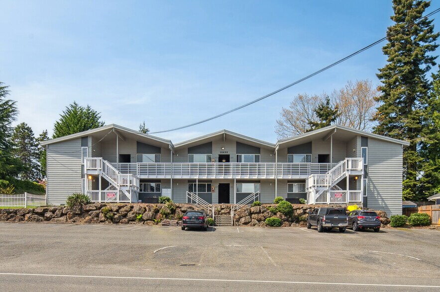 More Photos Of 15455 10th Ave SW, Burien Apartments For Sale