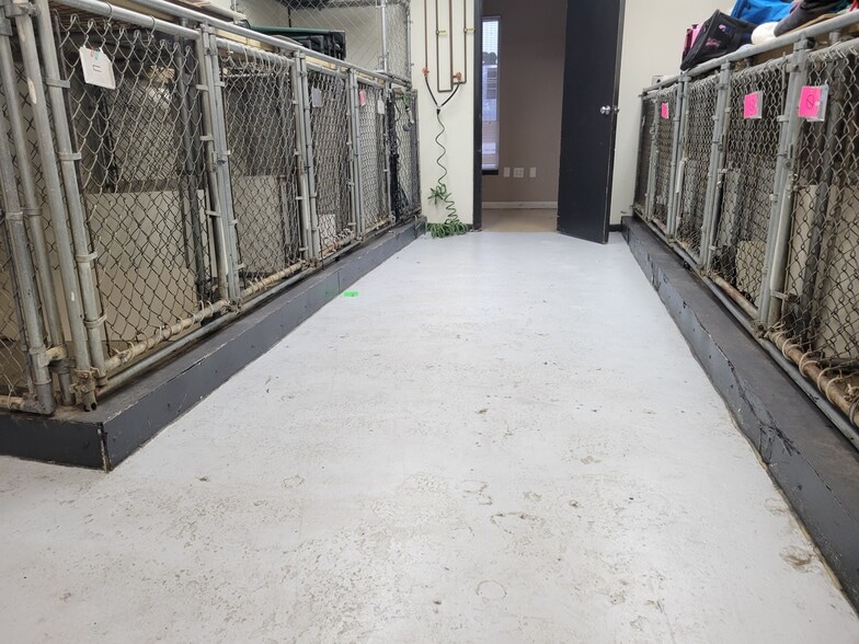 More Photos Of 2920 Mt Vernon Ave, Evansville Storefront Retail Office For Sale