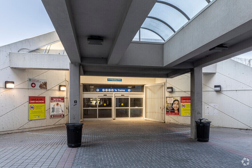 More Photos Of 10200 Grand Central Ave, Owings Mills Office For Lease