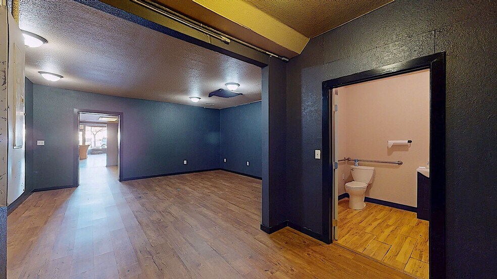 More Photos Of 3218-3220 Santa Fe St, Riverbank Storefront Retail Office For Sale