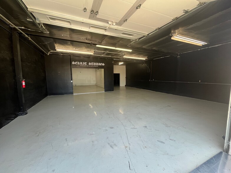 More Photos Of 7255 Atoll Ave, North Hollywood Manufacturing For Lease