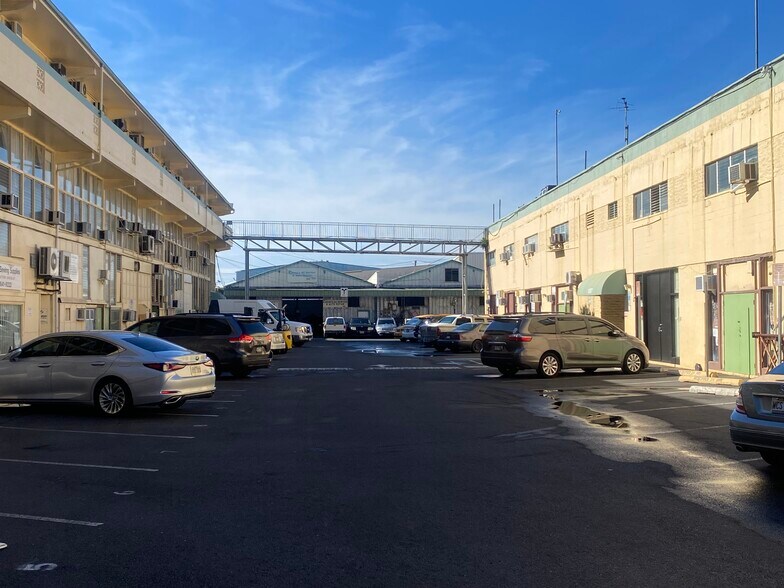 More Photos Of 1001 Dillingham Blvd, Honolulu Unknown For Sale