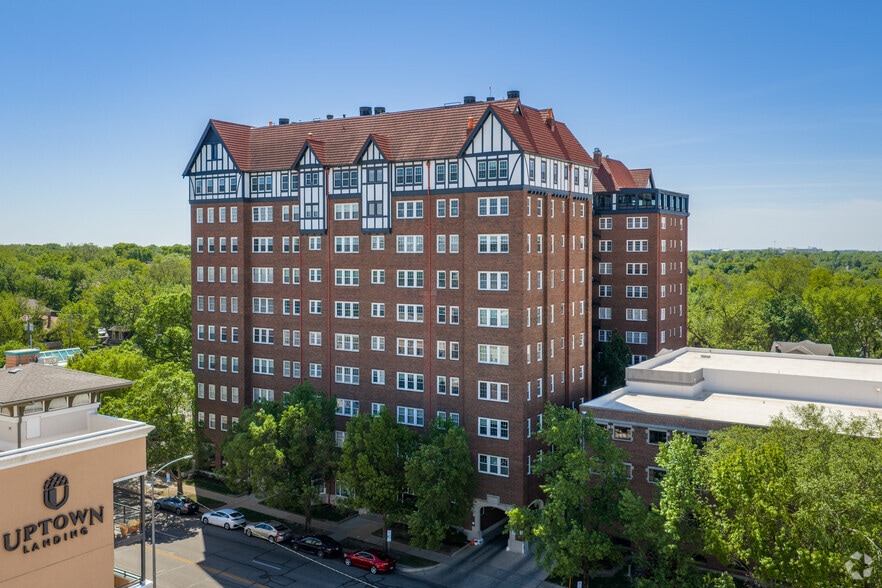 More Photos Of 3241 E Douglas Ave, Wichita Apartments For Sale