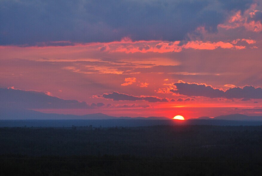 More Photos Of 341 US Route 1, Weston Hotel For Sale