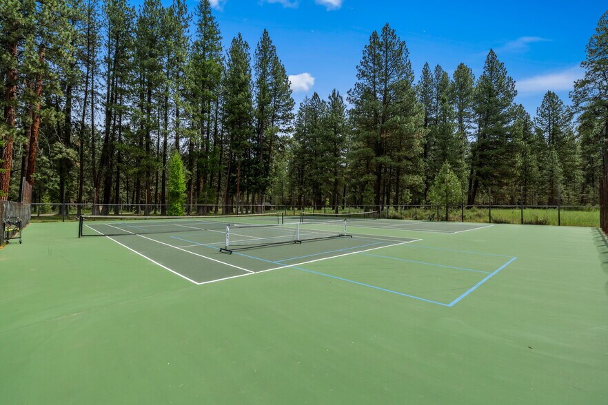 More Photos Of 13375 SW Forest Service Rd, Camp Sherman Hotel For Sale