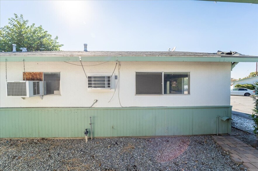 More Photos Of 171 N Hemet St, Hemet Apartments For Sale