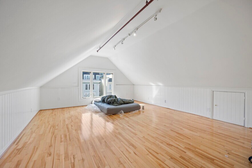 More Photos Of 2250 Union St, San Francisco Storefront Retail Office For Lease