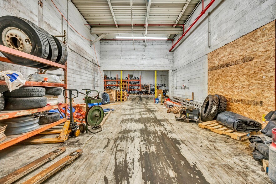 More Photos Of 263-275 Park Ave, East Hartford Warehouse For Lease