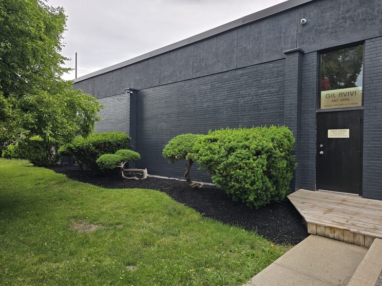 More Photos Of 40 Penn Dr, Toronto Warehouse For Sale