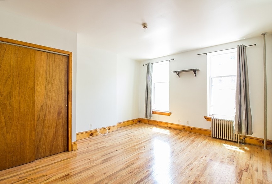 More Photos Of 435 Dekalb Ave, Brooklyn Apartments For Sale