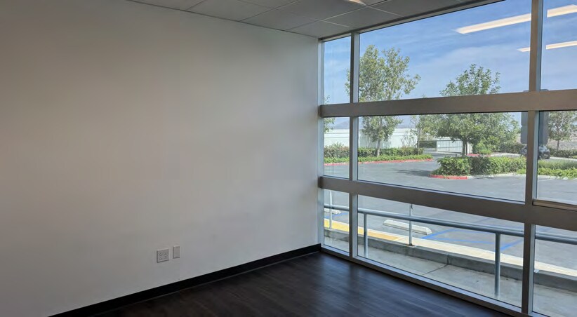 More Photos Of 1075 Mount Vernon Ave, Riverside Manufacturing For Lease