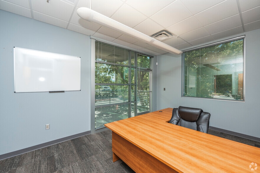 More Photos Of 4900 Lang Ave NE, Albuquerque Office For Lease
