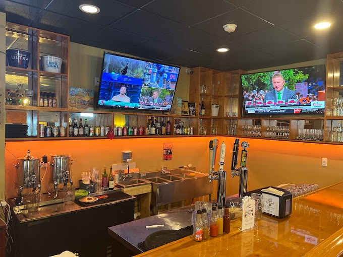 More Photos Of 205 NE Loop 230, Smithville Warehouse For Lease