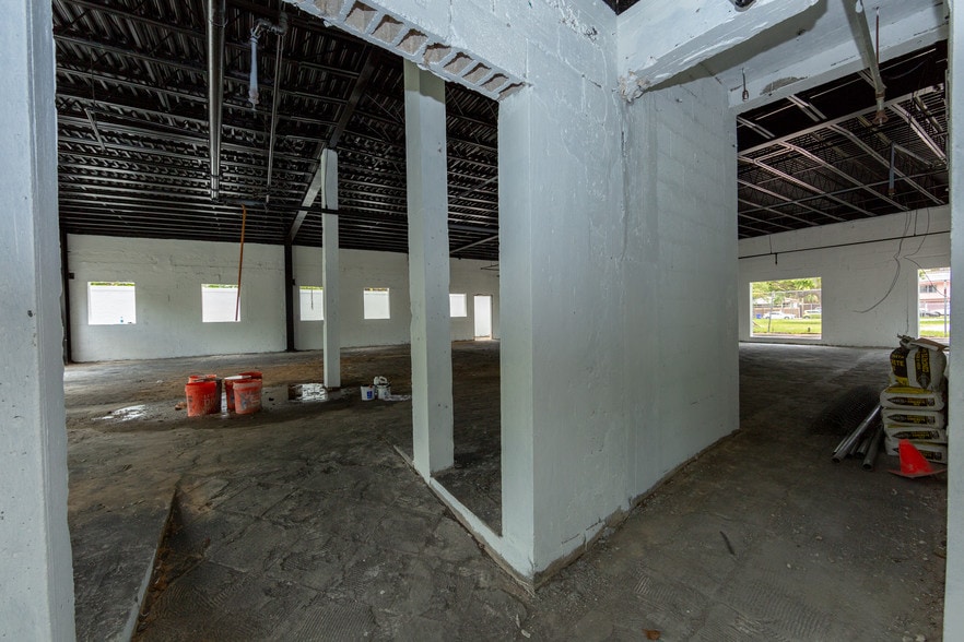 More Photos Of 4900 NE 2nd Ave, Miami Freestanding For Lease
