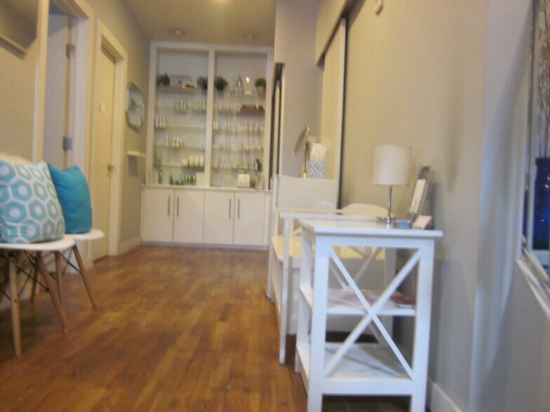 More Photos Of 102 S 6th St, Brooklyn Office For Lease