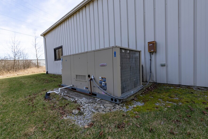 More Photos Of 4132 Elida Rd, Lima Medical For Sale