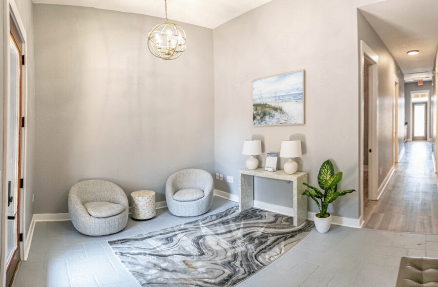 More Photos Of 1012 Airport Rd, Destin Office Residential For Sale