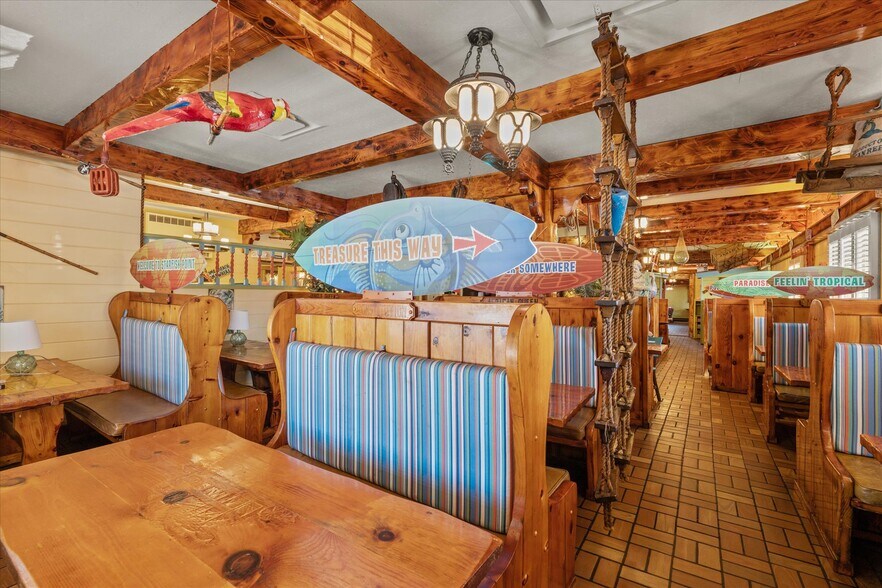 More Photos Of 1424 Main St, Sylvan Beach Restaurant For Sale