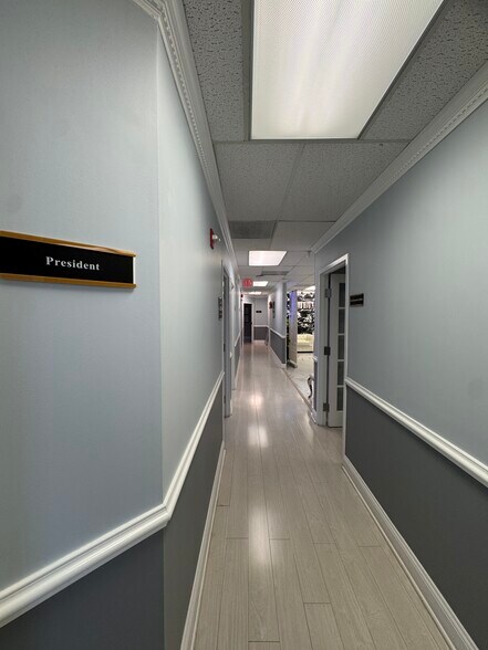 More Photos Of 438 N Frederick Ave, Gaithersburg Medical For Sale