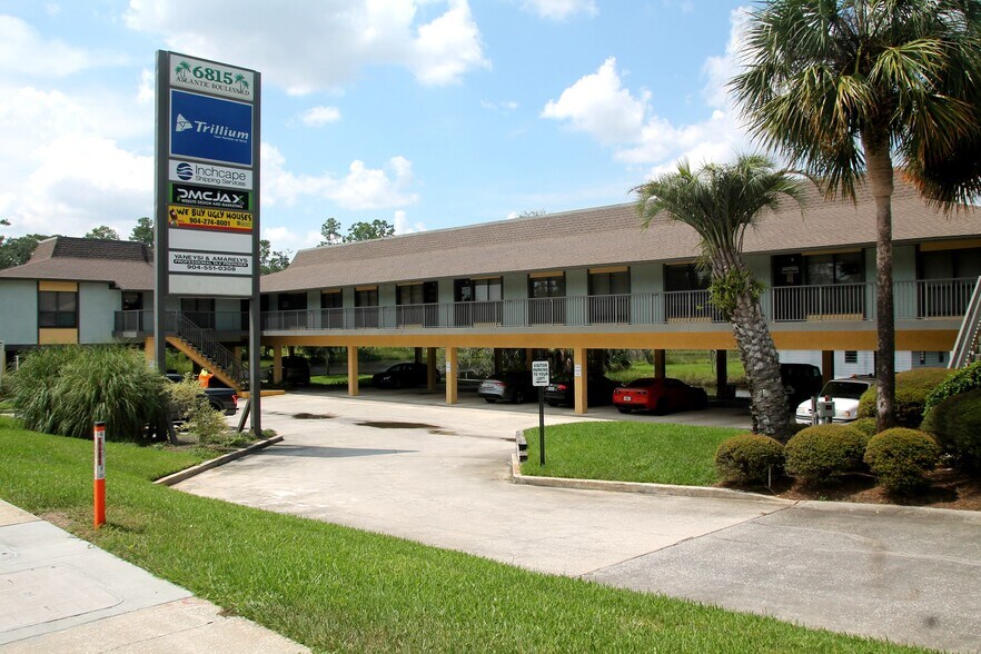 More Photos Of 6815 Atlantic Blvd, Jacksonville Office For Sale
