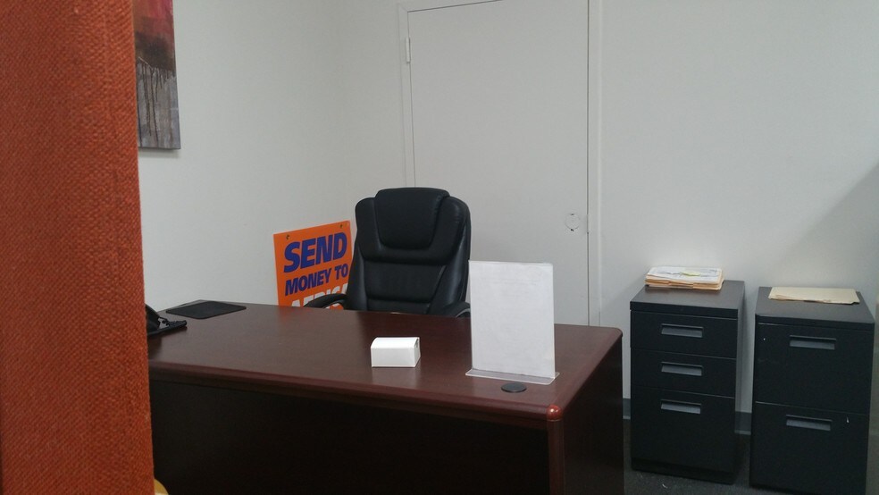 More Photos Of 5612 Saint Barnabas Rd, Oxon Hill Office For Sale