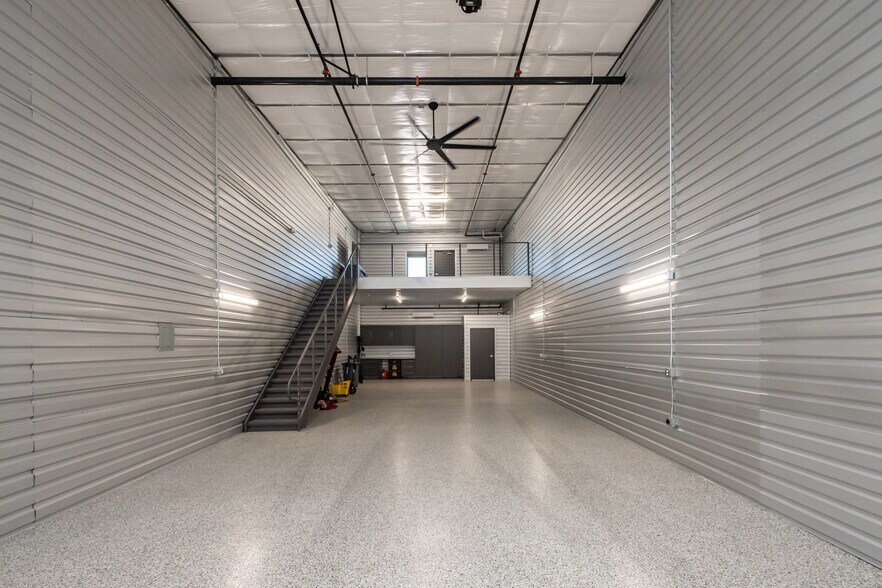 More Photos Of 3204 Sweetwater Ave, Lake Havasu City Self Storage For Sale